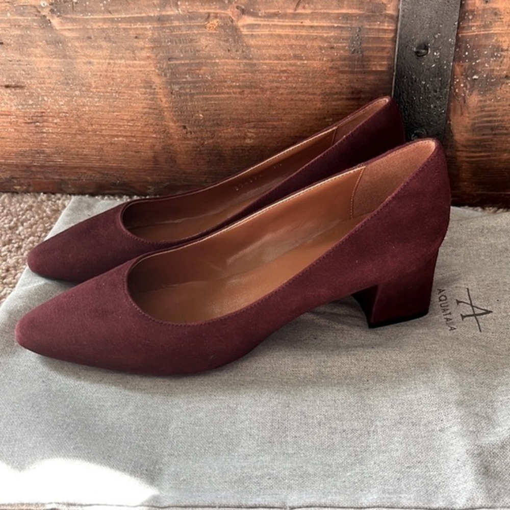 Aquatalia Pasha burgundy suede pump heels NWOB size 7.5